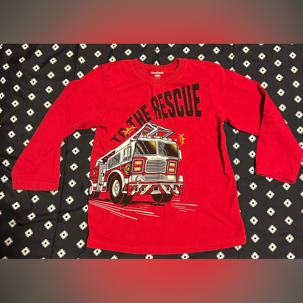 Garanimals Toddlers Vibrant Red Long Sleeve Shirt w/ firetruck- size 5